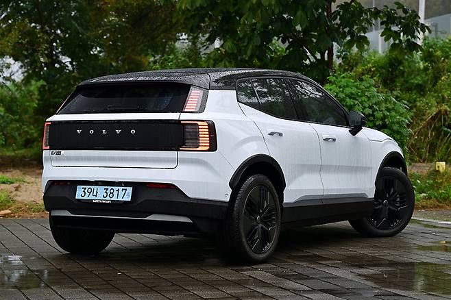 볼보 EX30CC. 사진: 김학수 기자