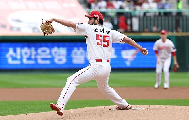 ▲ SSG는 화이트 이상의 외국인 투수가 있다면 교체도 가능하다는 구상을 가지고 있다 ⓒ연합뉴스