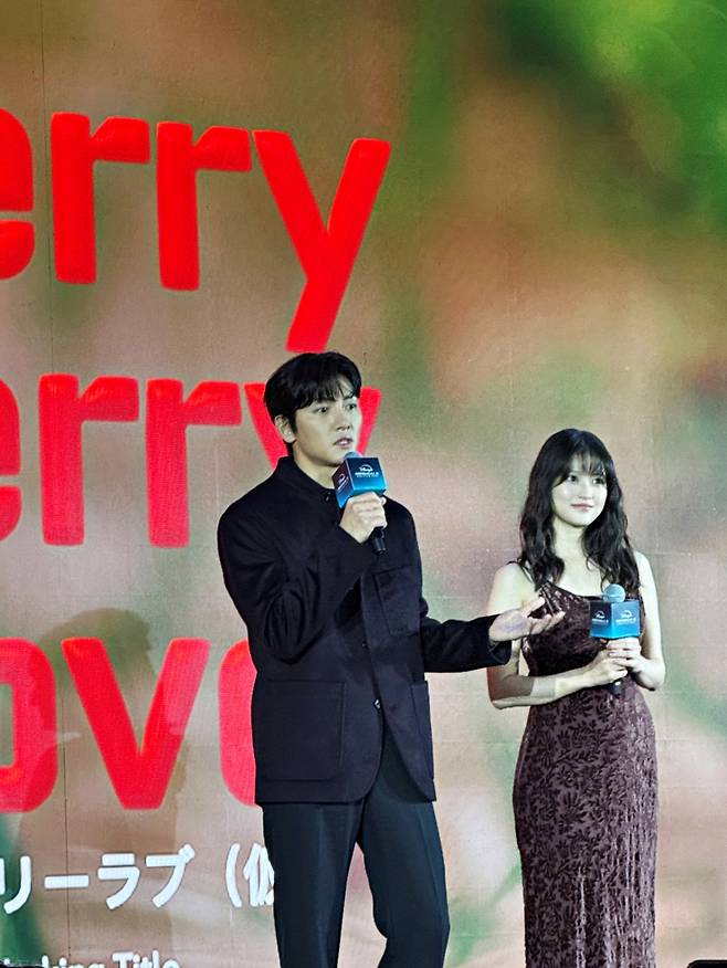 지창욱 이마다 미오 / 사진=김나연 기자