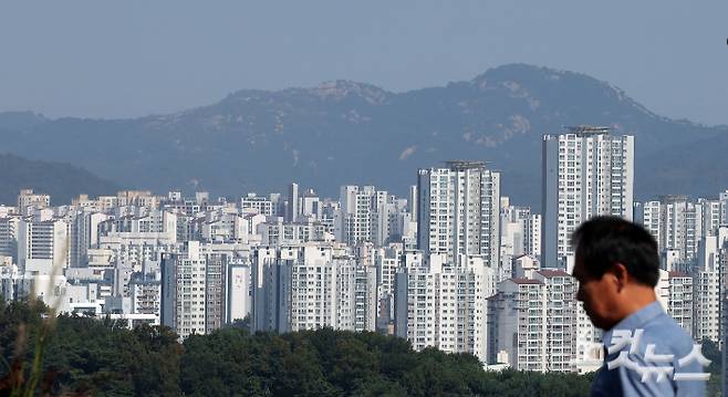 서울 마포구 하늘공원에서 바라본 아파트 모습. 황진환 기자