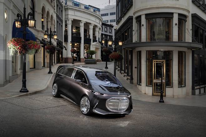 비전 V. 벤츠 제공