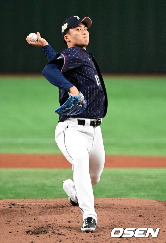 [OSEN=도쿄, 지형준 기자] 2023 아시아프로야구챔피언십(APBC) 한국-대만전이 18일 오후 일본 도쿄돔에서 열렸다.1회말 대만 선발 왕옌청이 역투하고 있다. 2023.11.18 / jpnews.osen.co.kr