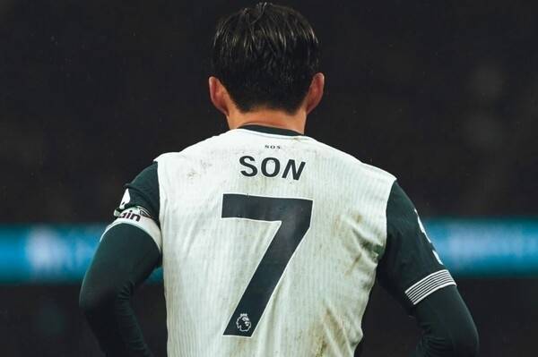 토트넘 시절 손흥민. 스퍼스 웹