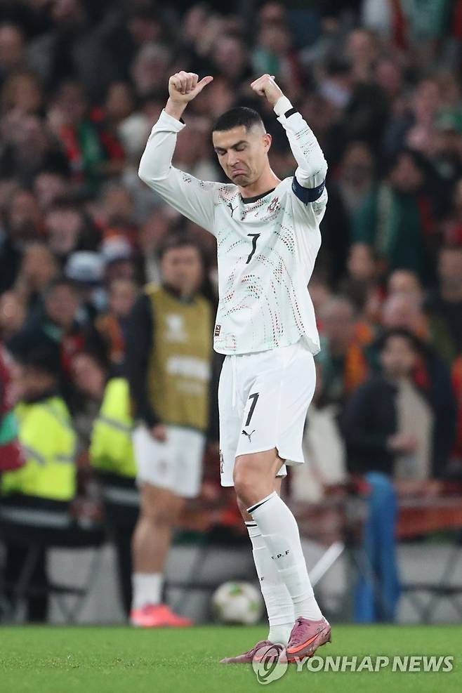 퇴장당하는 크리스티아누 호날두 [AP=연합뉴스]