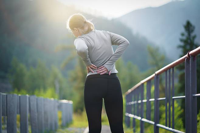 잘못된 운동 습관은 불필요한 통증과 불편함을 초래하고 심지어 부상까지 유발할 수 있다. 사진=게티이미지뱅크