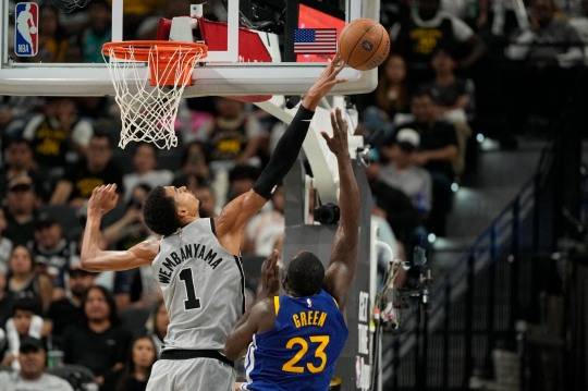 블록하는 빅토르 웸반야마. 사진[Imagn Images=연합뉴스]