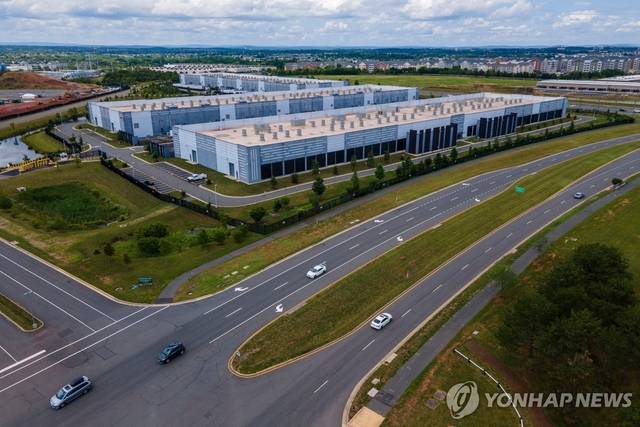 미국 버지니아주의 데이터센터. AP 연합뉴스 자료사진