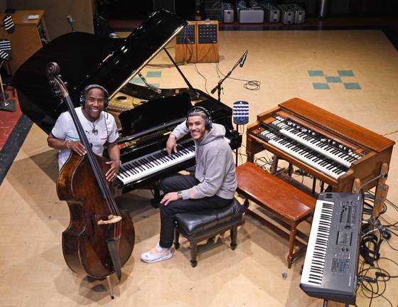 네이선 이스트와 아들 노아. 사진 유앤아이커뮤니케이션