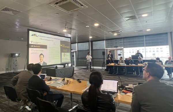 조규진 ICRA 2027 서울 조직위원장이  지난2023년 IEEE RAS 이사회에 참석해 서울 유치 최종 프레젠테이션을 진행하는 모습. IEEE