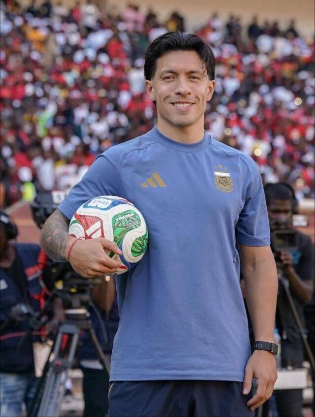 리산드로 마르티네스./파브리지오 로마노