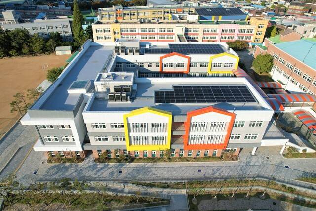 공간재구조화사업으로 교육 환경이 개선된 평리초등학교. 대구시교육청 제공