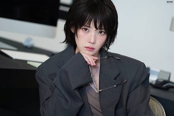 시그 찍은 아이유 근황