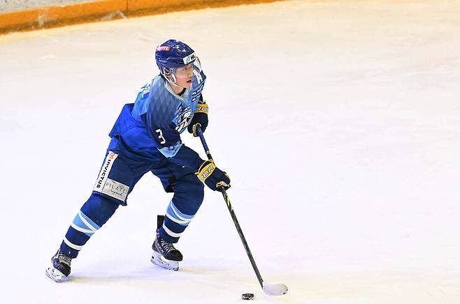 오는 20~23일 국제아이스하키연맹 아시아선수권에 출전하는 송형철. 에이치엘(HL)안양 제공