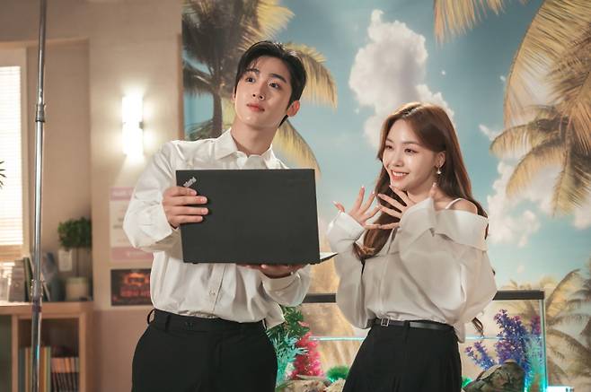 웨이브 오리지널 ‘제4차 사랑혁명’