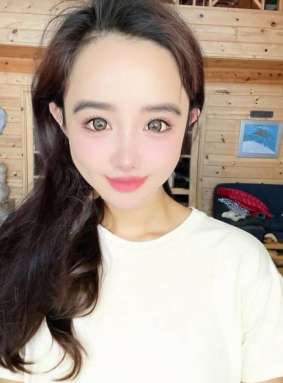 사진=박봄 공식 계정