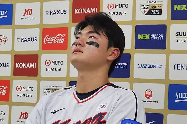 김주원은 ‘K-베이스볼 시리즈’ 기간 외조부상을 당했다. 아픔을 참고 뛰는 투혼을 발휘한 그는 모든 일정이 끝난 이후 참았던 눈물을 터트렸다. 사진제공｜KBO