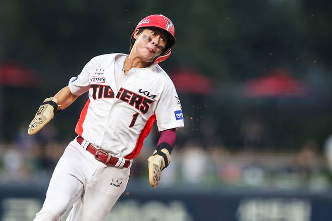 올겨울 FA 시장에서 여러 뒷이야기를 만들어내고 있는 유격수 박찬호. KIA 제공