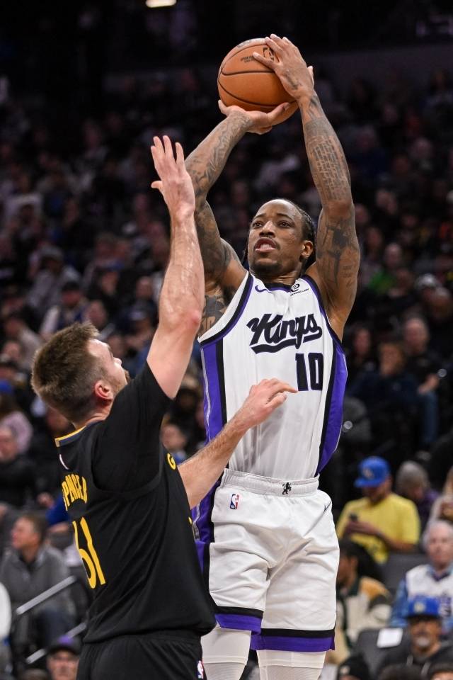 드로잔은 3승 11패로 무너져가는 새크라멘토 킹스에 있다. 그는 올 시즌 14경기 출전, 평균 18.8점 3.3리바운드 3.5어시스트 1.1스틸을 기록 중이다. 잭 라빈(22.7점)에 이어 득점 2위에 올라 있다. 사진=Ed Szczepanski=연합뉴스