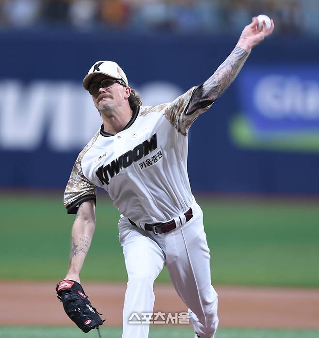 키움 선발투수 웰스가 25일 고척스카이돔에서 열린 2025 KBO리그 KIA와 경기에서 역투하고 있다. 고척 | 최승섭기자 thunder@sportsseoul.com
