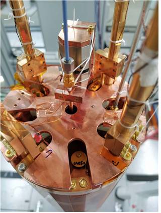 주파수 튜닝 구조를 포함한 다중 셀 공진기의 실물. [사진=IBS]