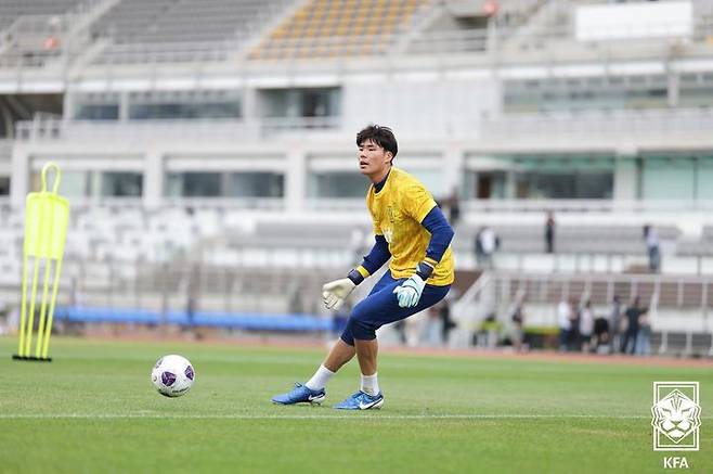 [서울=뉴시스]송범근 골키퍼. (사진=대한축구협회 제공)