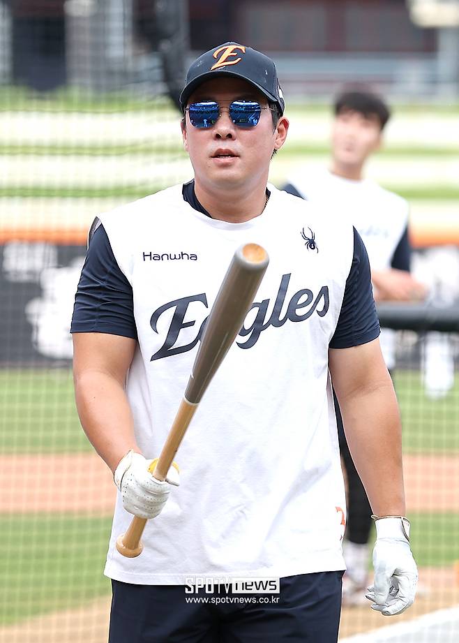 ▲ 키움 히어로즈가 19일 열린 2025 KBO 2차 드래프트에서 한화 이글스 베테랑 내야수 안치홍을 1라운드 1순위로 전격 지명했다. ⓒ곽혜미 기자