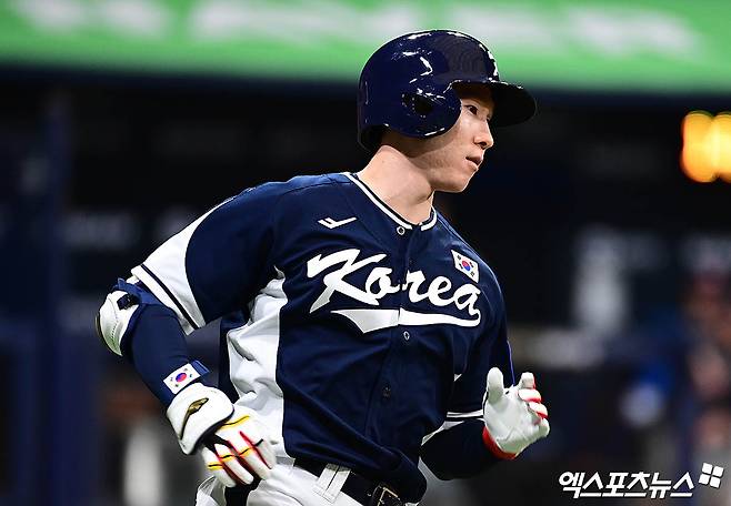 2027시즌 종료 후 FA(자유계약) 자격을 취득하는 SSG 랜더스 내야수 박성한. 사진 엑스포츠뉴스 DB