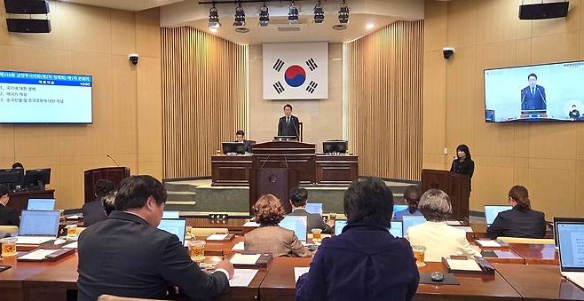 ▲ 남양주시의회는 20일 제316회 제2차 정례회를 열고 27일간의 의사일정을 시작했다.