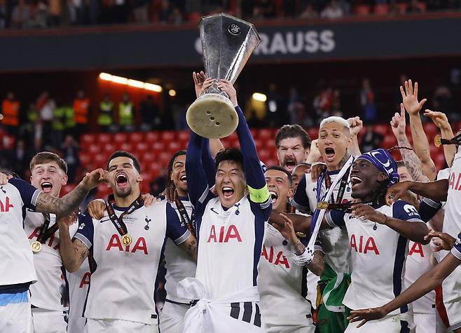 유로파리그에서 우승한 손흥민