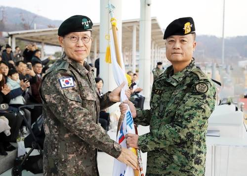 박성제 육군특수전사령관(오른쪽) 취임 [육군특수전사령부 제공. 재판매 및 DB 금지]