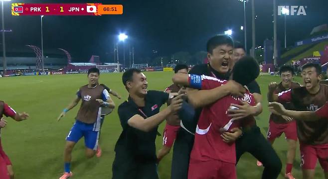 동점골 후 기뻐하는 북한 선수들. /사진=FIFA 공식 홈페이지 영상 갈무리
