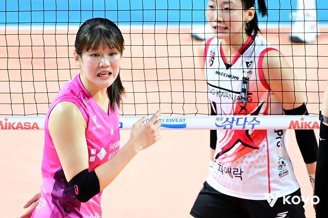 흥국생명의 아웃사이드 히터 김다은(왼쪽) [한국배구연맹 제공. 재판매 및 DB 금지]