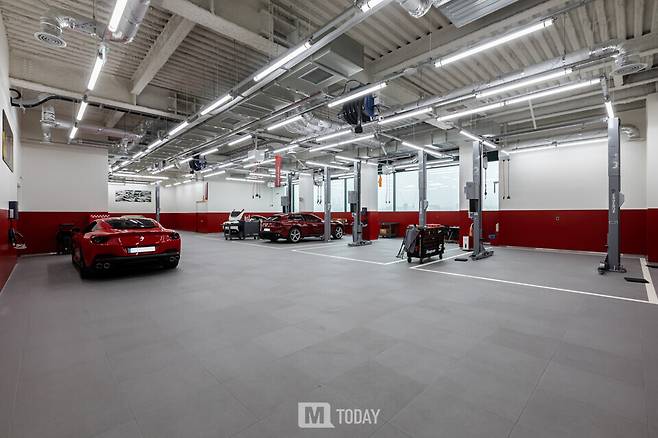 페라리 성수 서비스센터 (출처 : FMK)