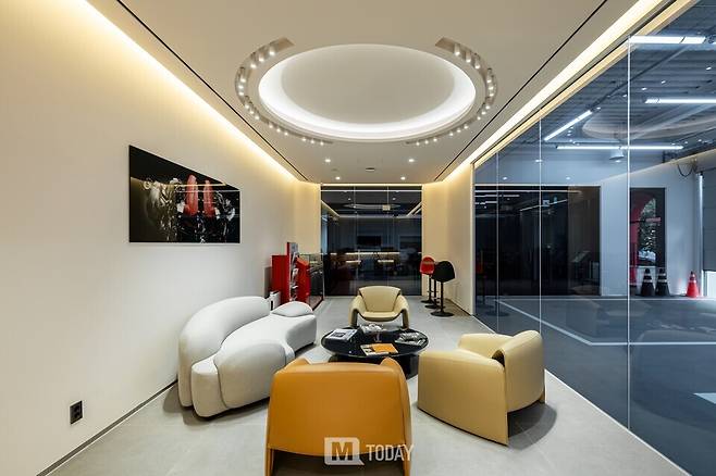 페라리 성수 서비스센터 (출처 : FMK)