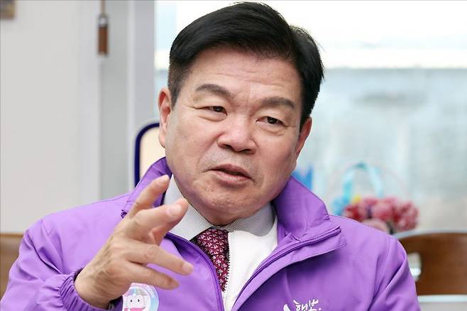 이필형 동대문구청장이 19일 오후 서울 동대문구 동대문구청에서 데일리안과 인터뷰를 하고 있다. ⓒ데일리안 홍금표 기자