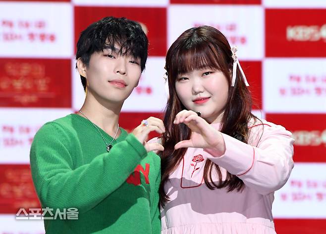 악뮤의 이찬혁(왼쪽)과 이수현. 2023. 8. 29.  박진업기자 upandup@sportsseoul.com