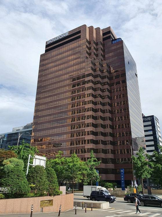 서울 을지로 더존비즈온 빌딩 전경. 출처=더존비즈온