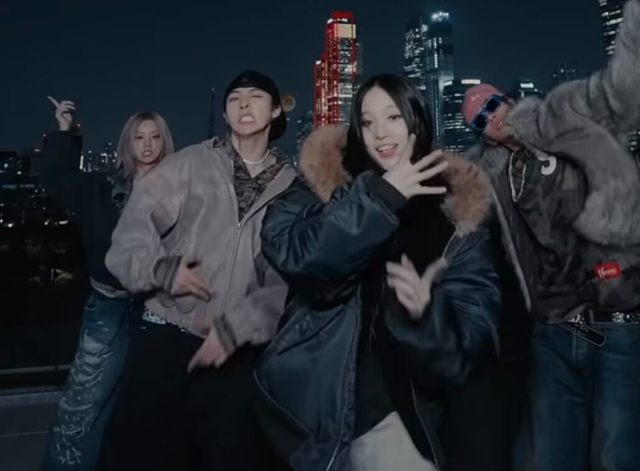 그룹 올데이프로젝트 애니는 최근 신곡 티징 영상에서 퍼 트리밍 봄버 재킷을 착용했다. 올데이프로젝트 인스타그램 캡쳐