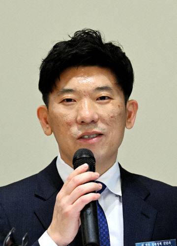 이동희 산업연구원 산업전환전략연구단 인구감소·고령화대응연구실장