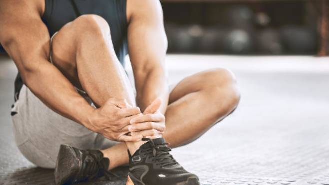 스포츠 손상, 빠르고 정확한 치료가 일상 복귀를 앞당긴다｜출처: 클립아트코리아