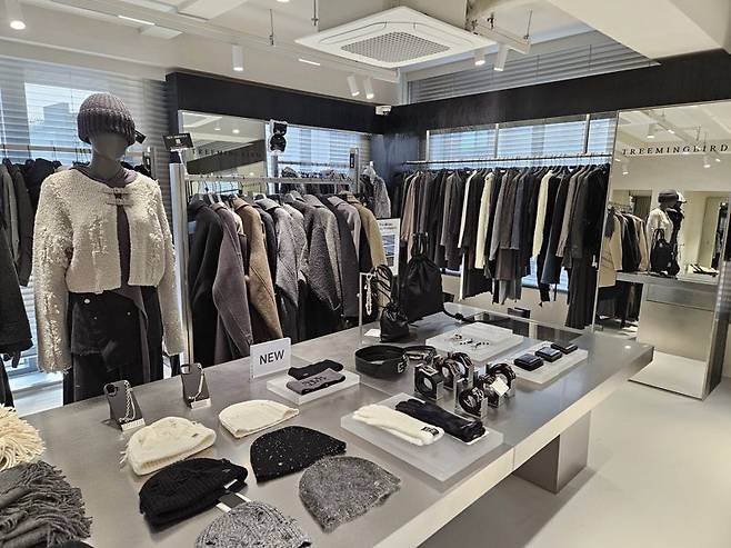 서울 용산구 한남동 모자이크 한남 내 매장. 사진=이정화 기자