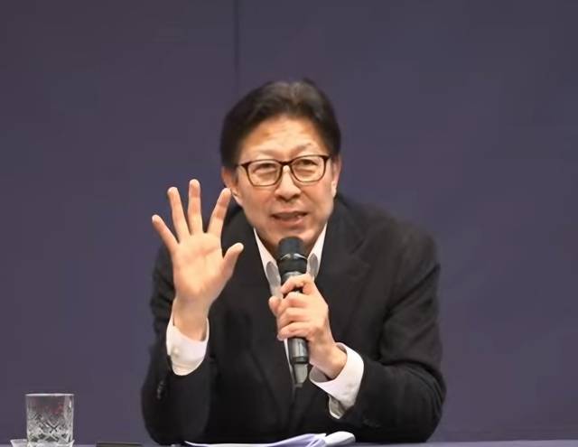 박형준 부산시장이 23일 오후 동서대 센텀캠퍼스 컨벤션홀에서 ‘대한민국이 나아가야 할 길’을 주제로 열린 세미나에서 발언을 하고 있다. 박형준의 생각TV 캡처