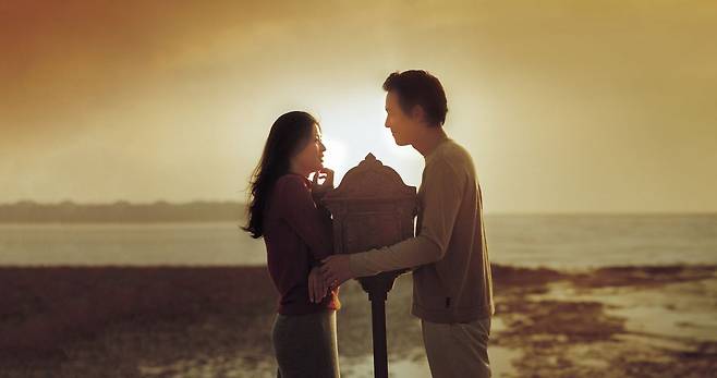 영화 〈시월애〉