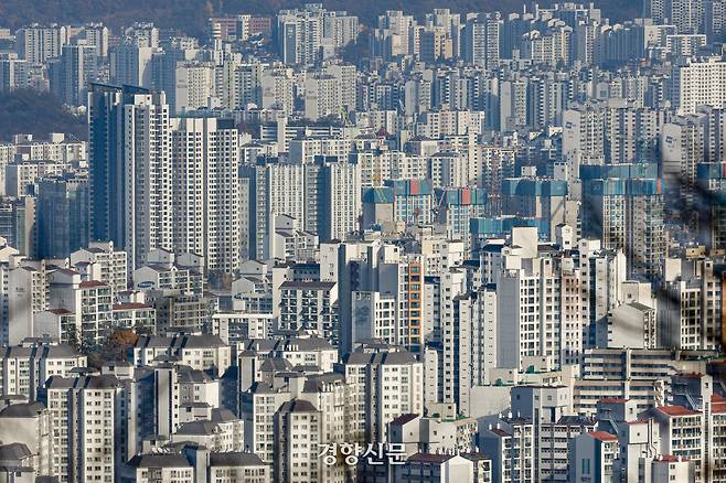 서울 도심 아파트 모습.  문재원 기자