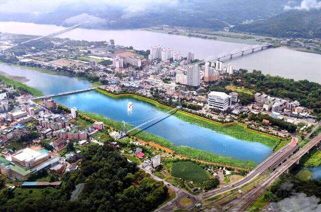 양평군청 남한강 전경. 양평군 제공