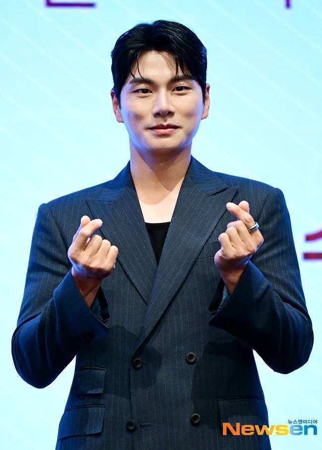 MBC 주말 예능 ‘놀면 뭐하니?’ 제작진으로부터 하차 요구를 받은 배우 겸 방송인 이이경(뉴스엔DB)