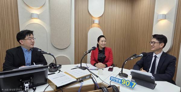 이도형 앵커, 류미나 국민의힘 중앙여성위원회 부위원장, 박광운 더불어민주당 부대변인 2025.11.24 [경인방송 시사뉴스팀]