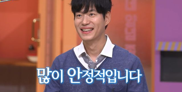 유준상은 매일 스쿼트를 실천하는 동시에 복근과 가슴 단련 운동도 함께 하는 것으로 알려졌다.사진= tvN '놀라운 토요일'