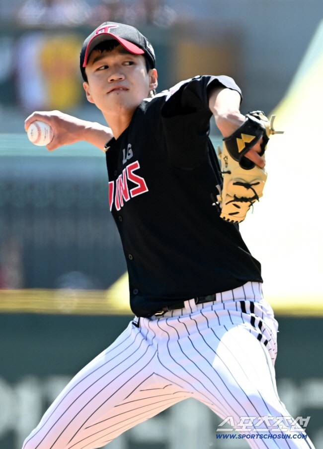 20일 인천SSG랜더스필드에서 열린 SSG와 LG의 경기, LG 선발투수 김주온이 역투하고 있다. 인천=허상욱 기자wook@sportschosun.com/2025.04.20/