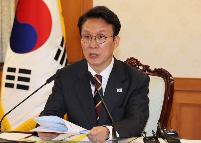 김민석 국무총리가 25일 서울 종로구 정부서울청사에서 열린 미세먼지특별대책위원회에서 발언하고 있다. [연합뉴스]